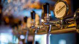 Pubs and restaurants told that they must close