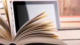 Council libraries should do more to encourage e-readers