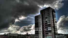 Unsafe cladding 'still affecting thousands'